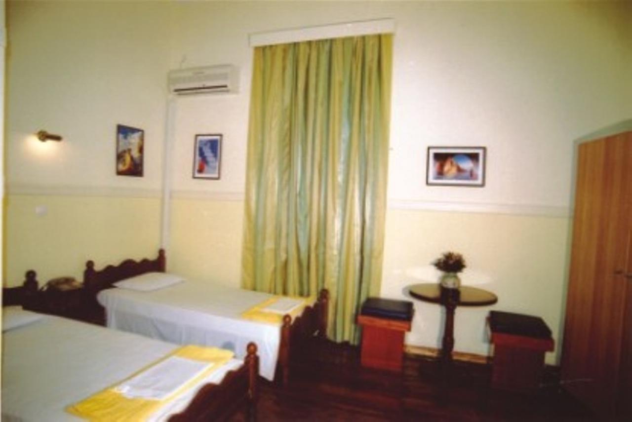 Hostel Lozanni Ateny Zewnętrze zdjęcie