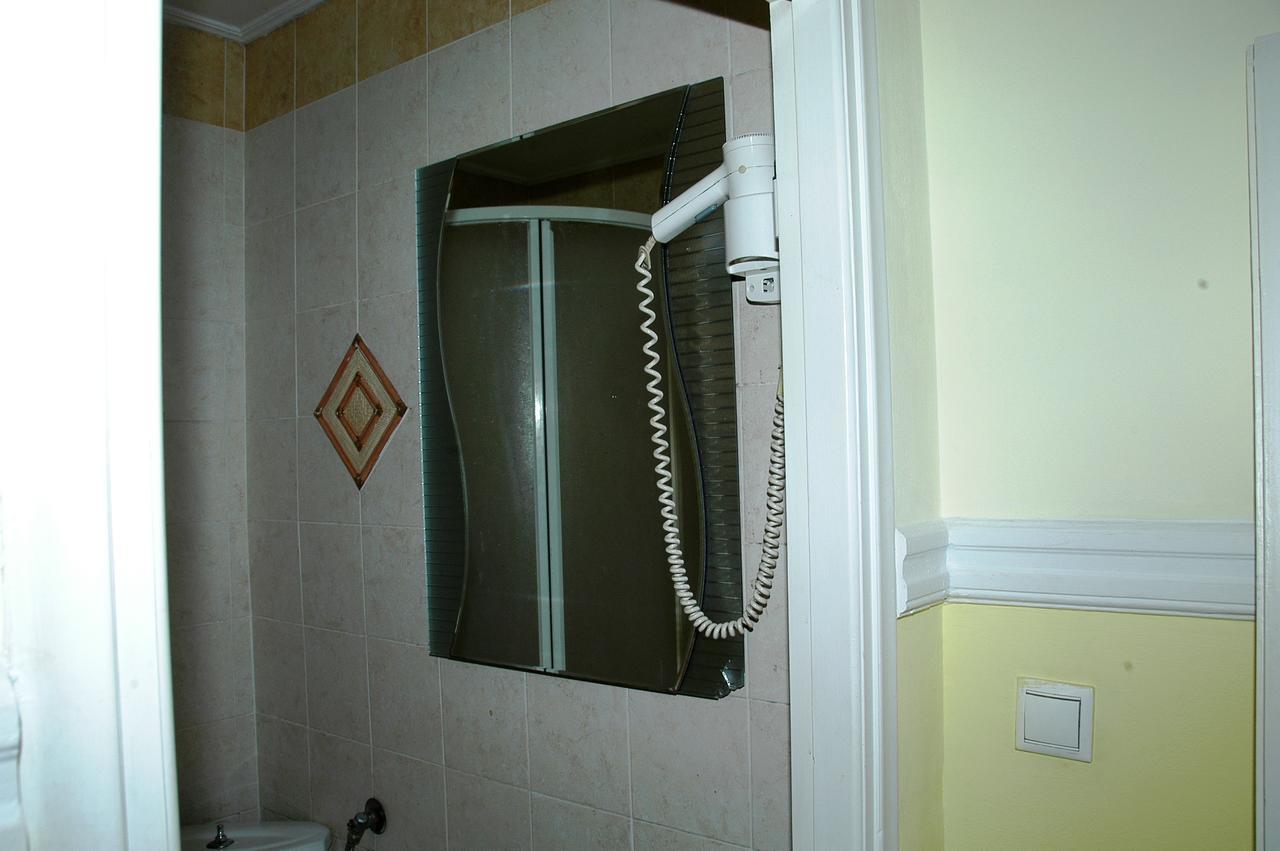 Hostel Lozanni Ateny Zewnętrze zdjęcie