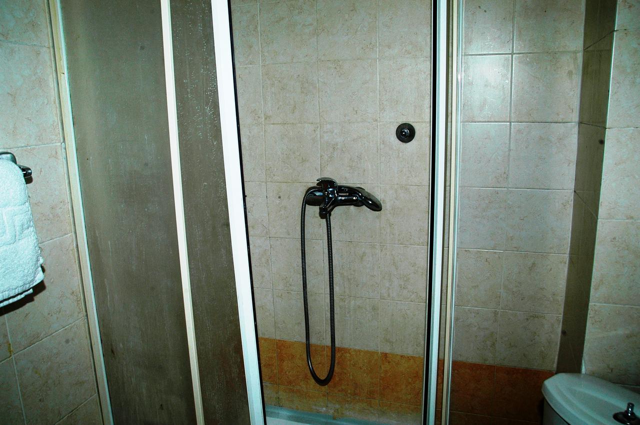 Hostel Lozanni Ateny Zewnętrze zdjęcie